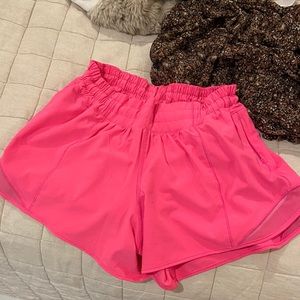 Lulu Lemon Hotty Hot Shorts 4” Long